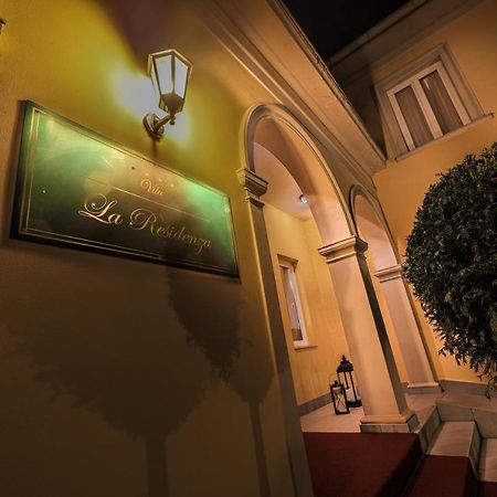 Hotel La Residenza Timişoara Buitenkant foto