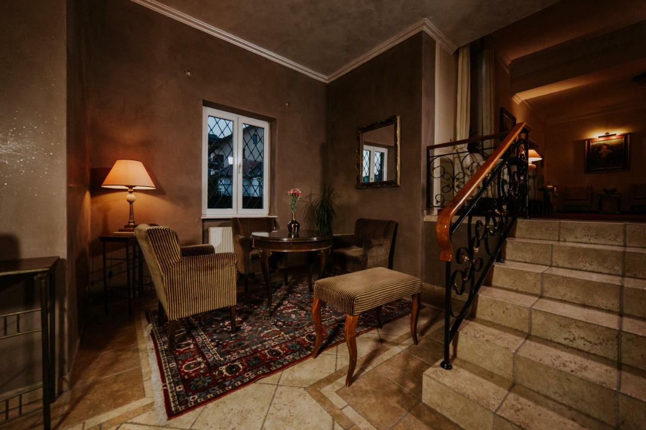 Hotel La Residenza Timişoara Buitenkant foto