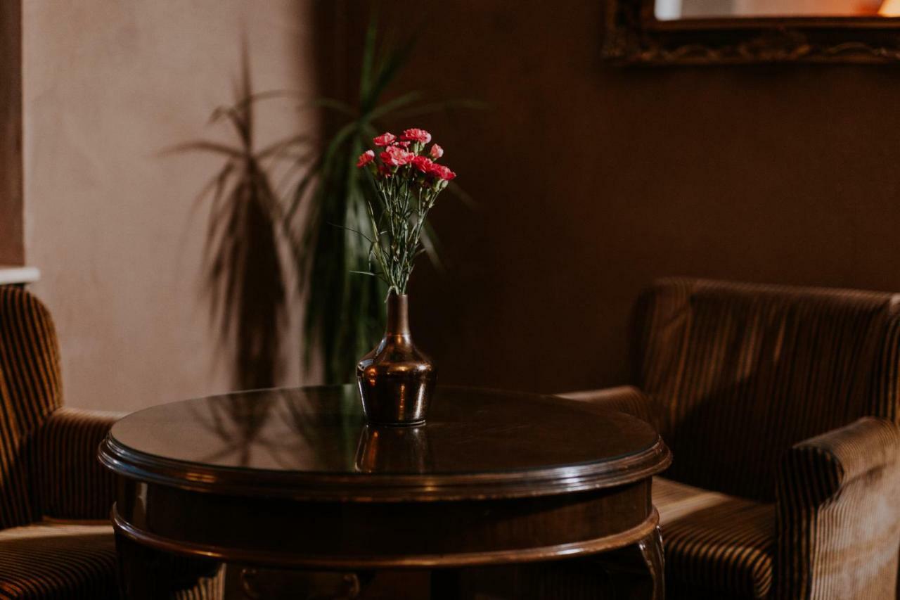 Hotel La Residenza Timişoara Buitenkant foto