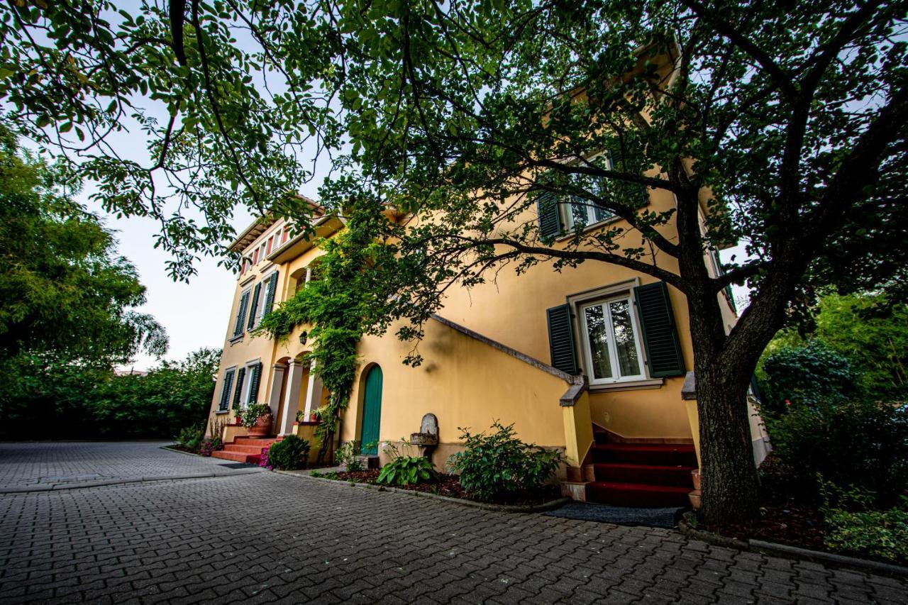 Hotel La Residenza Timişoara Buitenkant foto