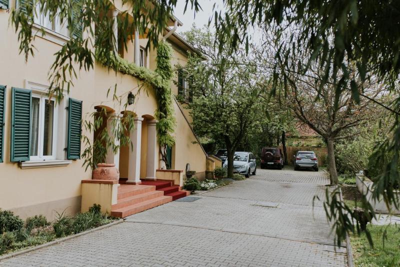 Hotel La Residenza Timişoara Buitenkant foto